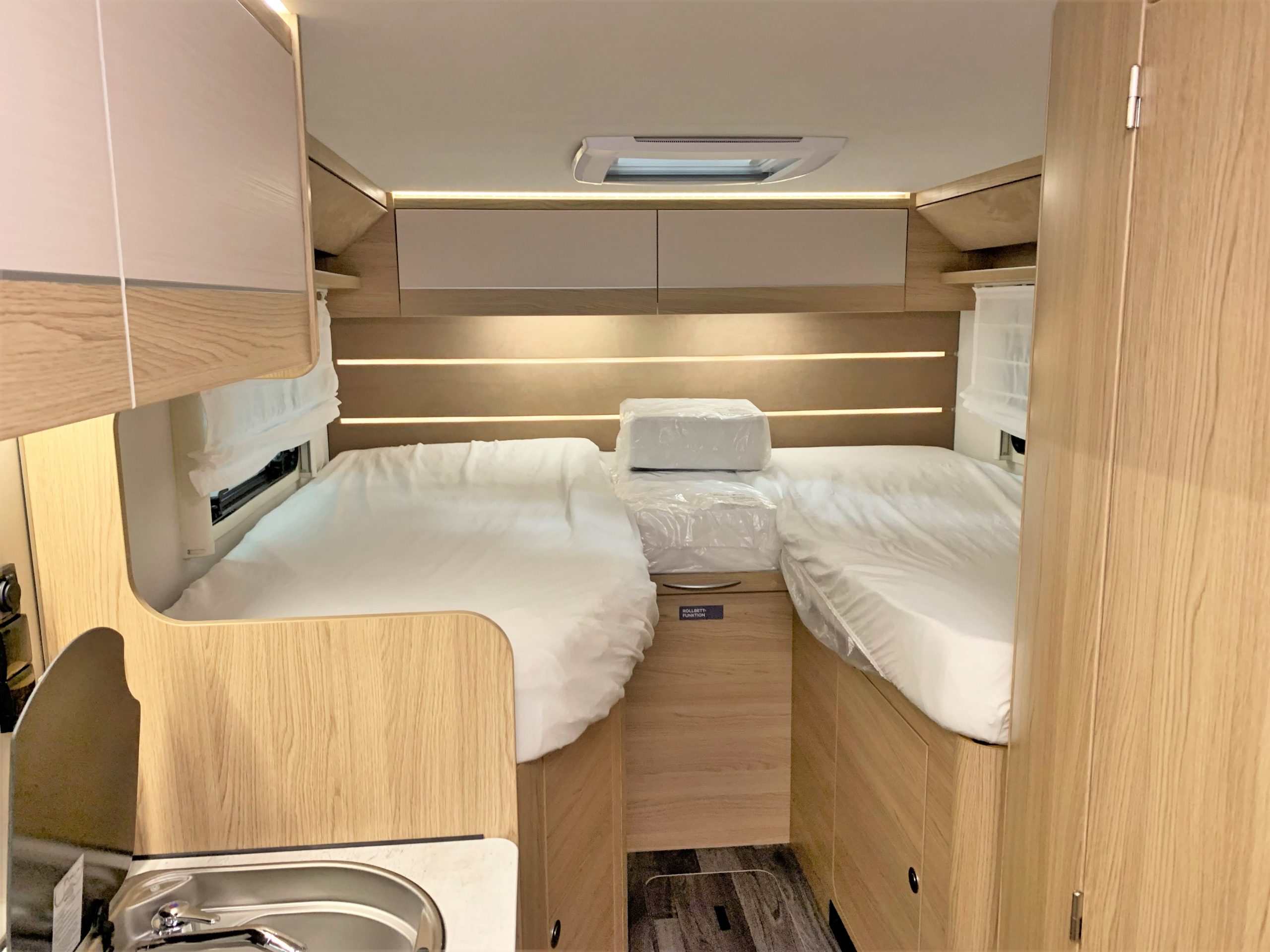 LMC CAMPERS 2025 LMC CRUISER 2025 MEERBEEK Caravans Campers